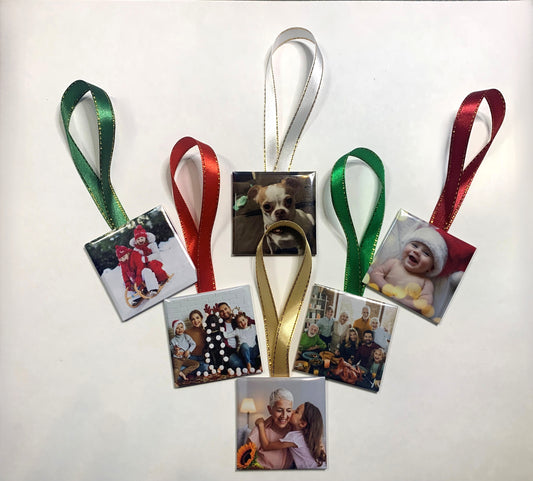 Christmas ornament 2"x2" square - Gold trim